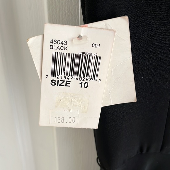 Black Cynthia Howie dress, 10 - Picture 5 of 8